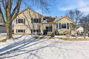 9141 Sierra Rd, Woodbury, MN 55125 - Photo 4