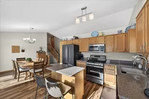 9141 Sierra Rd, Woodbury, MN 55125 - Photo 12