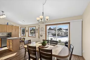 9141 Sierra Rd, Woodbury, MN 55125 - Photo 8