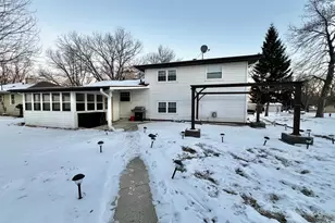 558 Terrace Dr, Granite Falls, MN 56241 - Photo 2