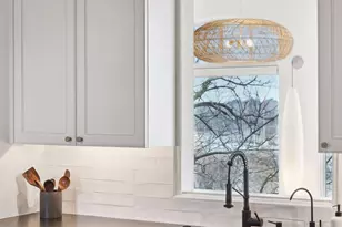 1620 Kenwood Pkwy, Minneapolis, MN 55405 - Photo 30