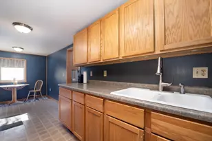 714 N Teal St, Janesville, MN 56048 - Photo 6