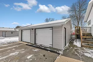 24563 22nd Ave, Saint Augusta, MN 56301 - Photo 2