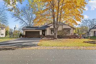 7622 Orchid Ln N, Maple Grove, MN 55311 - Photo 2