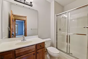 7703 Vasserman Pl, Chanhassen, MN 55317 - Photo 22