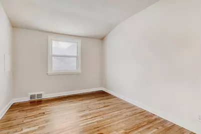 124 King Street W, Saint Paul, MN 55107 - Photo 16