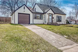 124 King St W, Saint Paul, MN 55107 - Photo 1