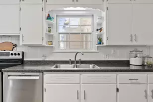 1203 9th St NW, Austin, MN 55912 - Photo 14