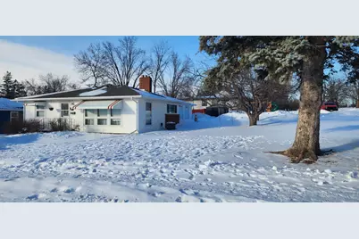 420 James Street, Detroit Lakes, MN 56501 - Photo 2