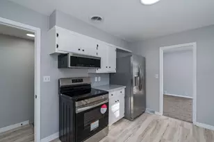 513 Blue Earth St, Mankato, MN 56001 - Photo 12