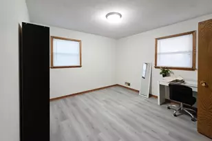 137 Jessamine Ave E, Saint Paul, MN 55117 - Photo 8