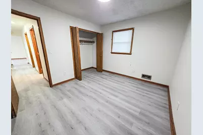 137 Jessamine Avenue E, Saint Paul, MN 55117 - Photo 4