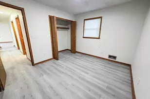 137 Jessamine Ave E, Saint Paul, MN 55117 - Photo 4