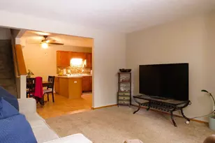 2755 Meadow Brook Dr, Woodbury, MN 55125 - Photo 4