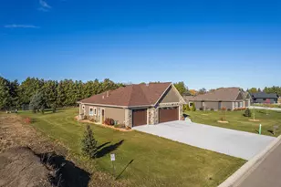 626 Lake Forest Cir, Detroit Lakes, MN 56501 - Photo 30