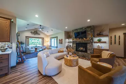 626 Lake Forest Circle, Detroit Lakes, MN 56501 - Photo 4