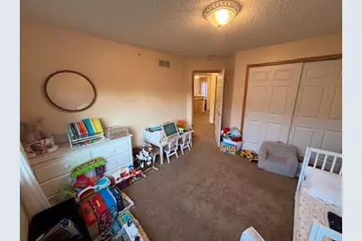 327 Naegele Avenue, Columbia Heights, MN 55421 - Photo 14