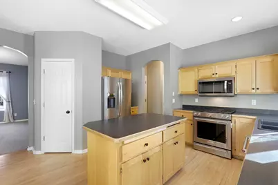 3823 Tessier Trail, Vadnais Heights, MN 55127 - Photo 14