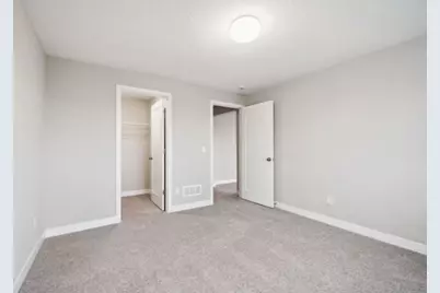 1125 Legacy Parkway, New Richmond, WI 54017 - Photo 18