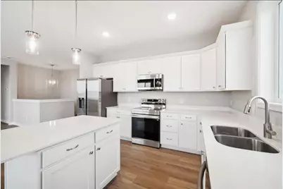 1125 Legacy Parkway, New Richmond, WI 54017 - Photo 2