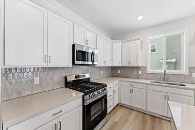 1125 Legacy Parkway, New Richmond, WI 54017 - Photo 8