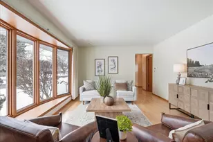 2620 Roth Pl, White Bear Lake, MN 55110 - Photo 4