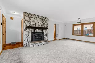 1345 Berkeley Ave, Saint Paul, MN 55105 - Photo 4