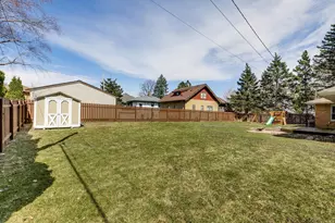 1345 Berkeley Ave, Saint Paul, MN 55105 - Photo 14