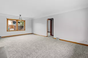 1345 Berkeley Ave, Saint Paul, MN 55105 - Photo 6