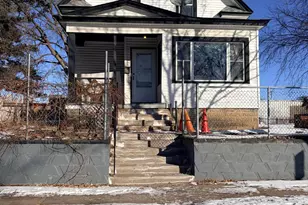 971 Aurora Ave, Saint Paul, MN 55104 - Photo 2