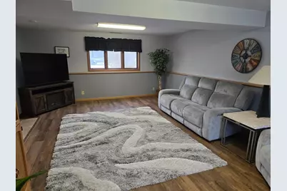 3720 Cedar Creek Court, Fairmont, MN 56031 - Photo 8