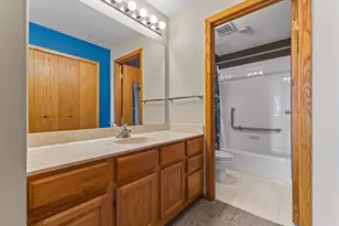 168 6th St E, Saint Paul, MN 55101 - Photo 18