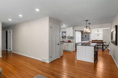 2500 Xylon Avenue S, Saint Louis Park, MN 55426 - Photo 8