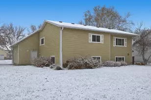 1202 41st Ave N, Fargo, ND 58102 - Photo 32