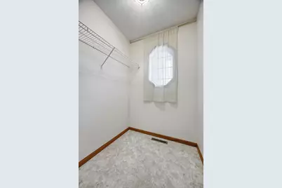 1202 41st Avenue N, Fargo, ND 58102 - Photo 8