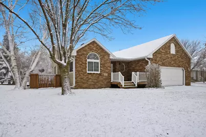 1202 41st Avenue N, Fargo, ND 58102 - Photo 2