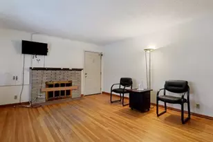 6018 Halifax Pl, Brooklyn Center, MN 55429 - Photo 4