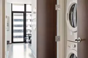 201 S 11th St, Minneapolis, MN 55403 - Photo 24