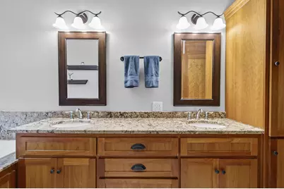 1360 Birch Park Circle, Houlton, WI 54082 - Photo 32