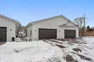 2446 County Rd D West, Roseville, MN 55112 - Photo 34