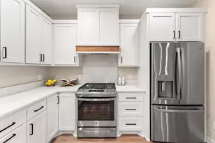 2446 County Rd D West, Roseville, MN 55112 - Photo 8