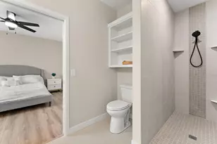 2446 County Rd D West, Roseville, MN 55112 - Photo 18