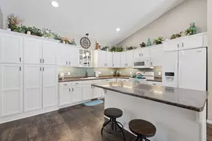 623 Amber Ln, Buffalo, MN 55313 - Photo 2