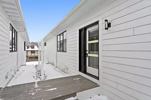 2450 County Rd D West, Roseville, MN 55112 - Photo 44