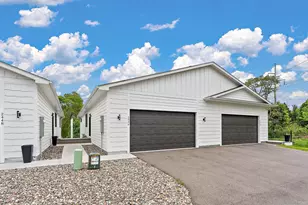 2450 County Rd D West, Roseville, MN 55112 - Photo 46