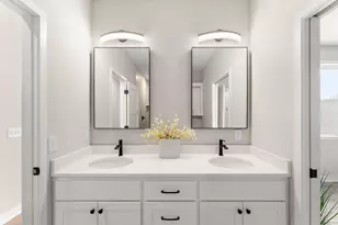 2450 County Rd D West, Roseville, MN 55112 - Photo 18