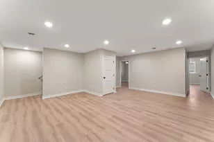 2452 County Rd D West, Roseville, MN 55112 - Photo 20