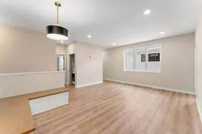 2452 County Road D W, Roseville, MN 55112 - Photo 8