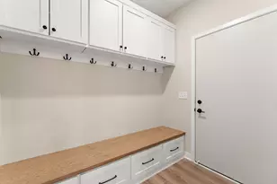 2452 County Rd D West, Roseville, MN 55112 - Photo 12