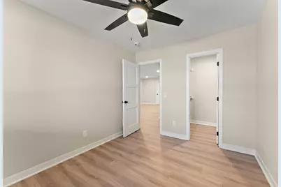2452 County Road D W, Roseville, MN 55112 - Photo 28